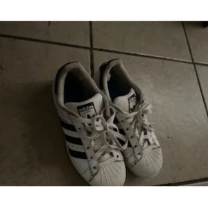 Adidas superstar
